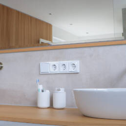 Der Traum vom Bauhaus - Silberne Badarmaturen