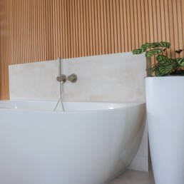 Der Traum vom Bauhaus - Freistehende Badewanne