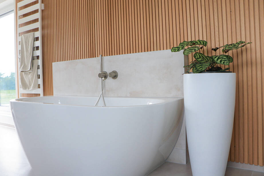 Der Traum vom Bauhaus - Freistehende Badewanne